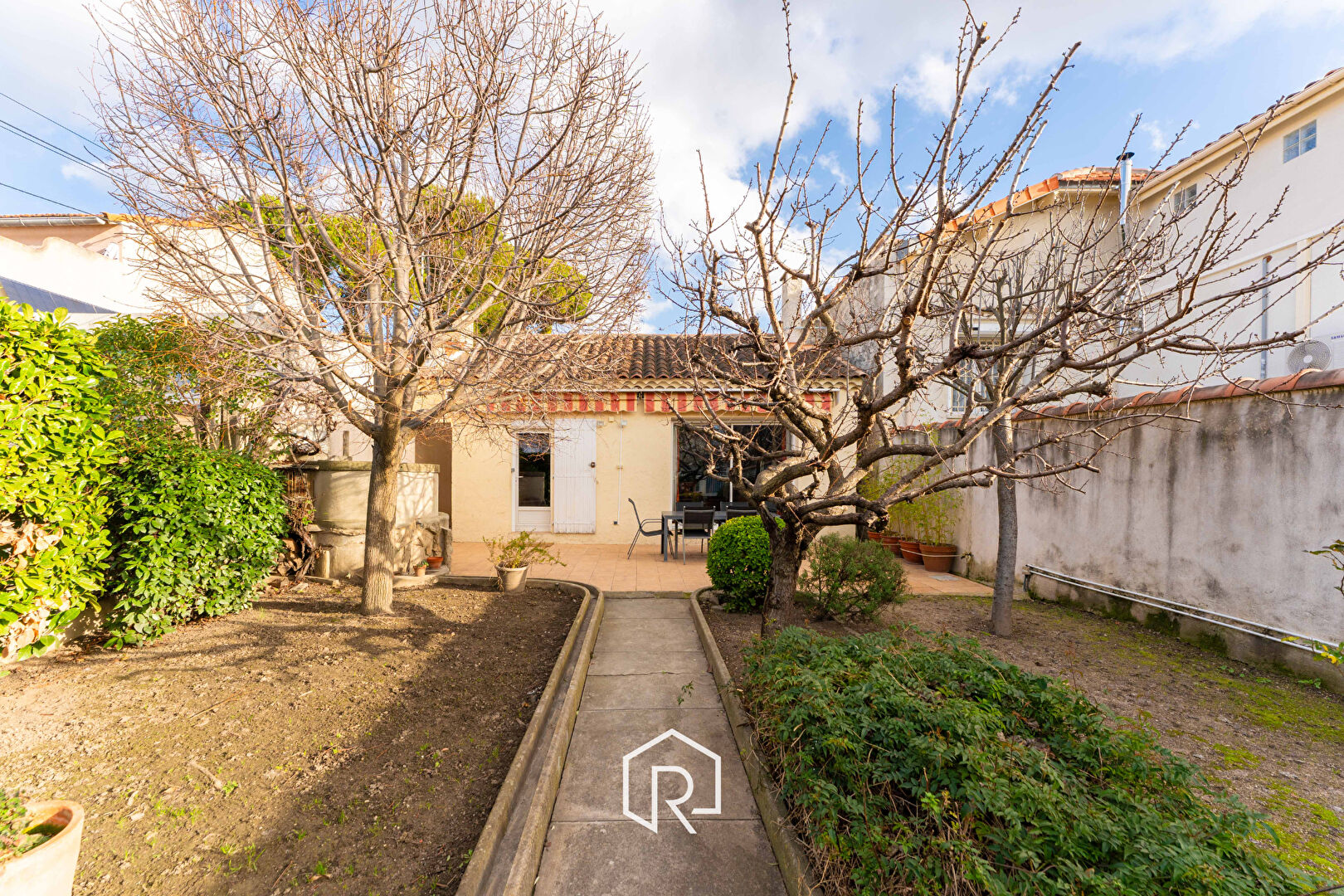 Maison-Villa - MARSEILLE 12EME