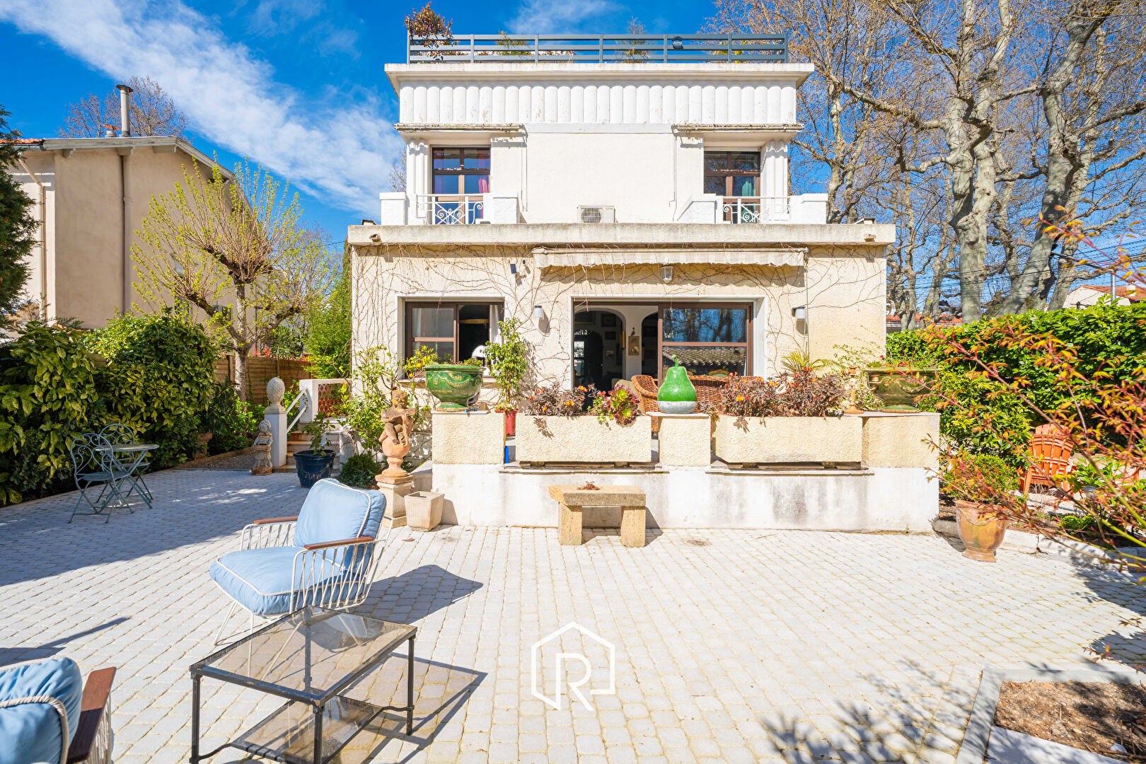 Maison-Villa - MARSEILLE 12 EME