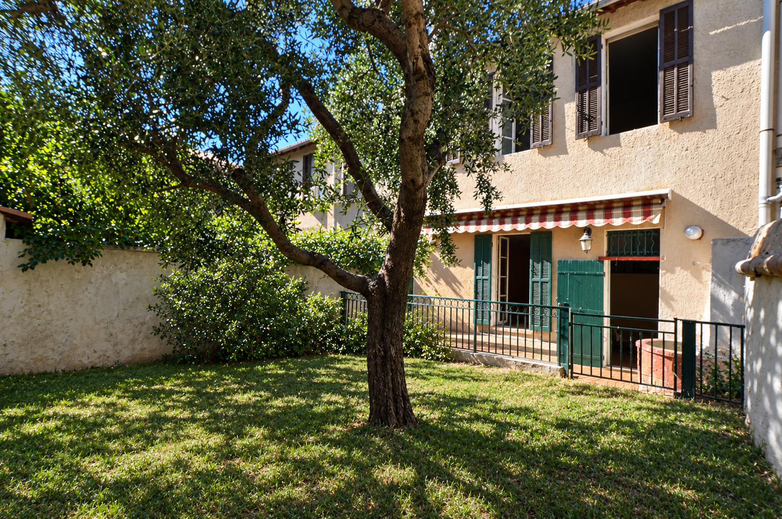 Maison-Villa - MARSEILLE 12 EME