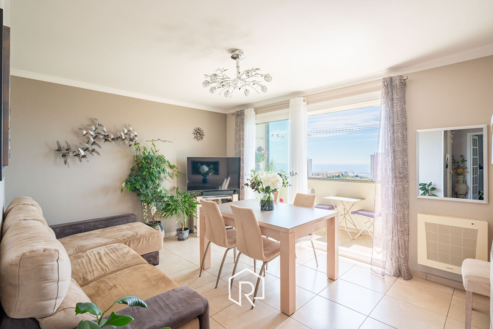 Appartement - MARSEILLE 15 EME